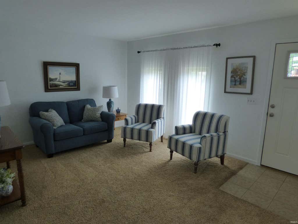 Photo of 834 Greenmount Court, Mishawaka, IN 46544 (MLS # 202631313)