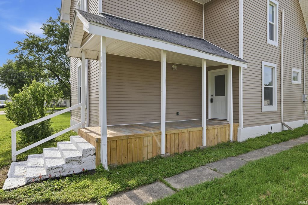 Photo of 303 E South H Street, Gas City, IN 46933 (MLS # 202620788)