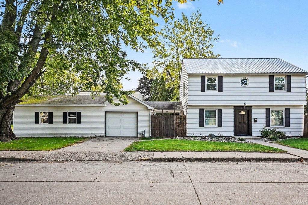 Photo of 701 N Elm Street, Nappanee, IN 46550 (MLS # 202641881)