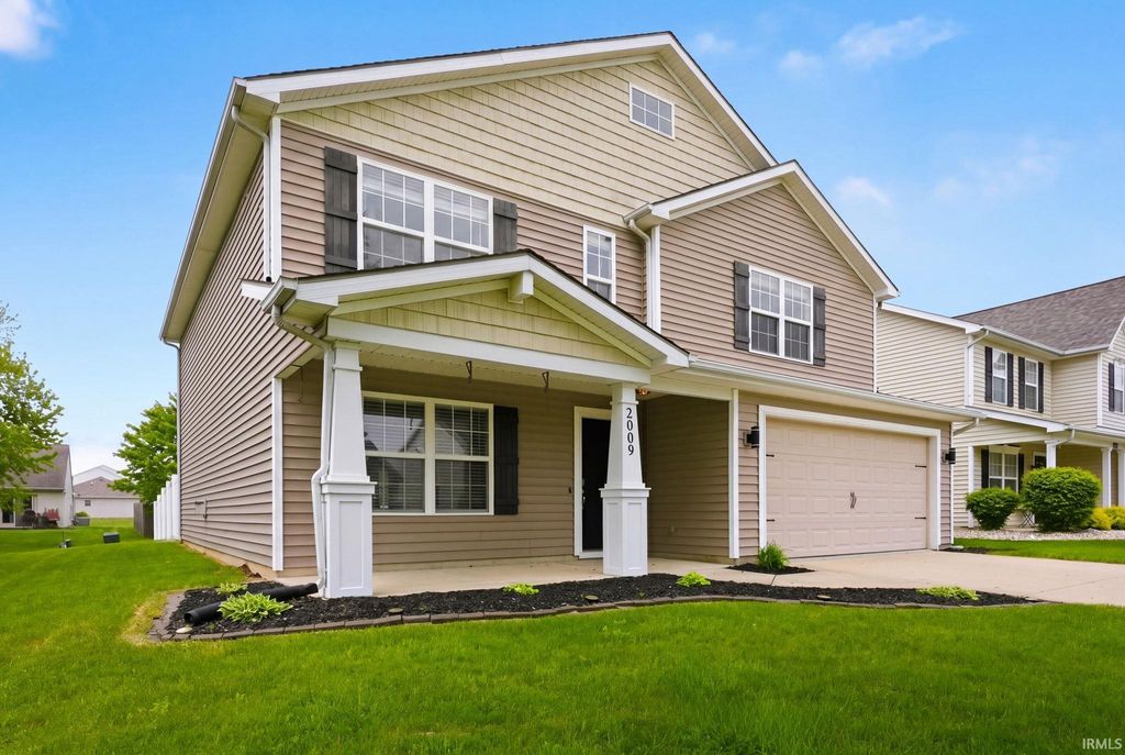 Photo of 2009 Black Bear Drive, Fort Wayne, IN 46808 (MLS # 202617350)