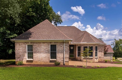 Tiny photo for 2530 Beaumont Drive, Evansville, IN 47725 (MLS # 202629140)