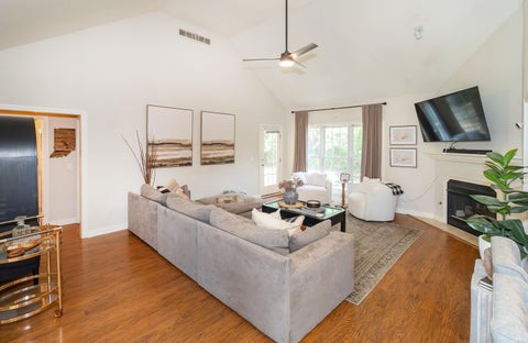 Tiny photo for 2530 Beaumont Drive, Evansville, IN 47725 (MLS # 202629140)