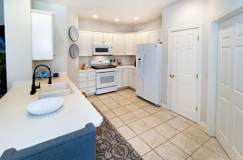 Tiny photo for 2530 Beaumont Drive, Evansville, IN 47725 (MLS # 202629140)