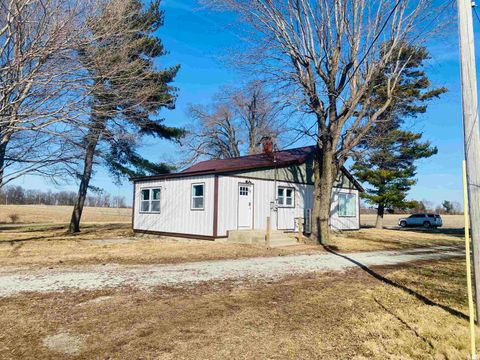 Tiny photo for 6734 N 600 W Road, Rochester, IN 46975 (MLS # 202607409)