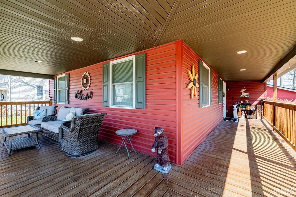 Photo of 1101 Oak Street, Huntington, IN 46750 (MLS # 202609803)