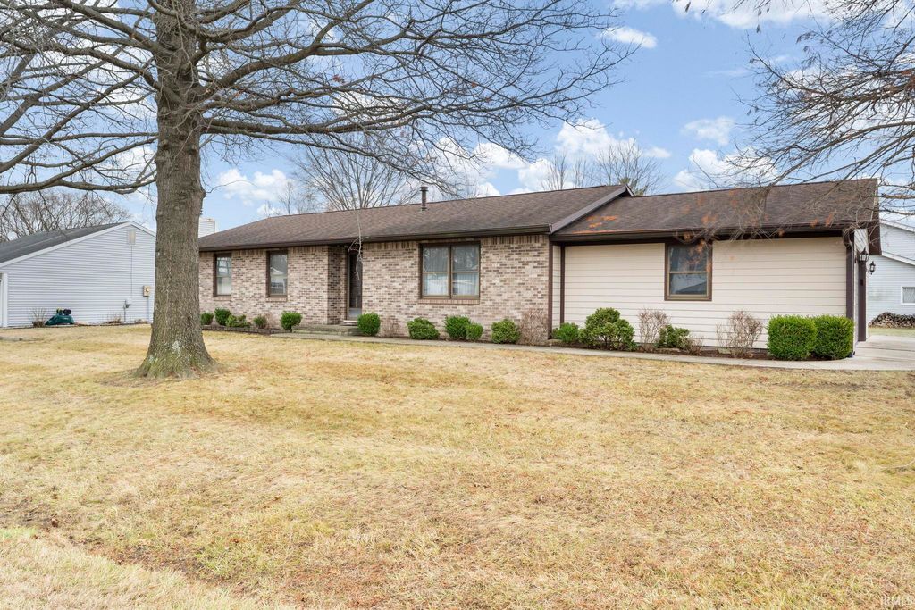Photo of 836 Foxwood Drive, Lafayette, IN 47905 (MLS # 202601120)