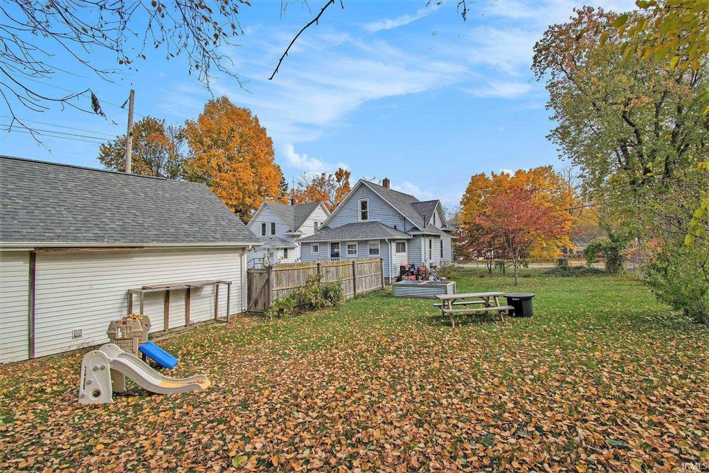 Photo of 325 Dewey Avenue, Goshen, IN 46526 (MLS # 202545617)