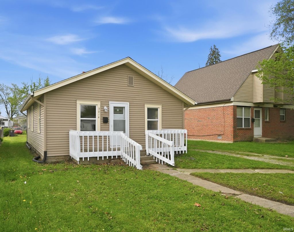 Photo of 3014 Drexel Avenue, Fort Wayne, IN 46806 (MLS # 202615384)
