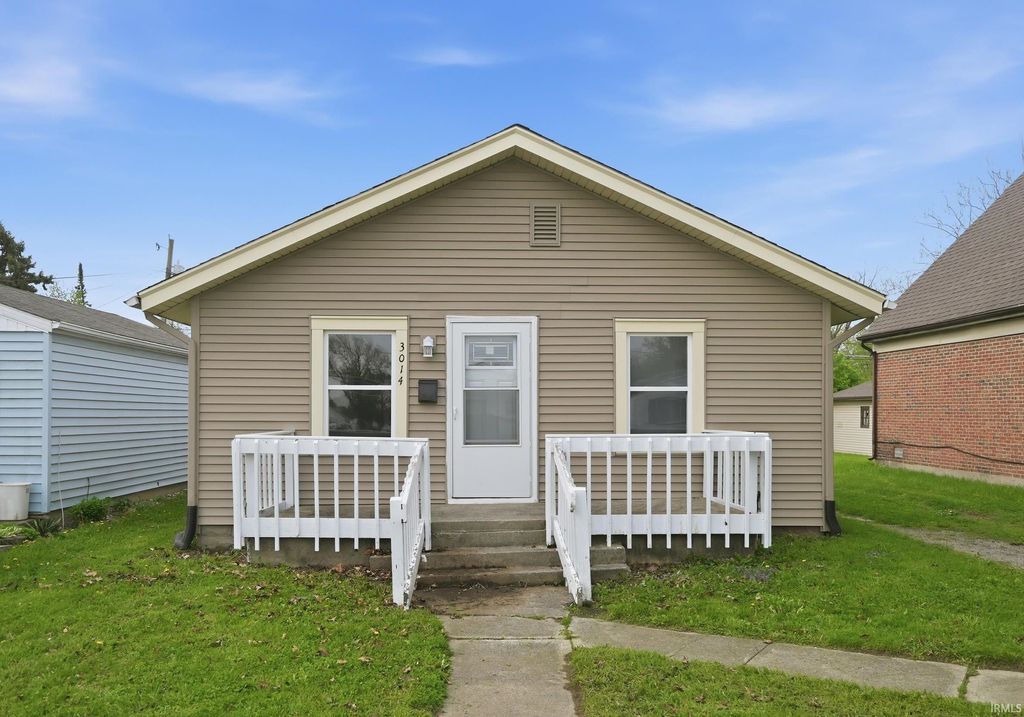 Photo of 3014 Drexel Avenue, Fort Wayne, IN 46806 (MLS # 202615384)