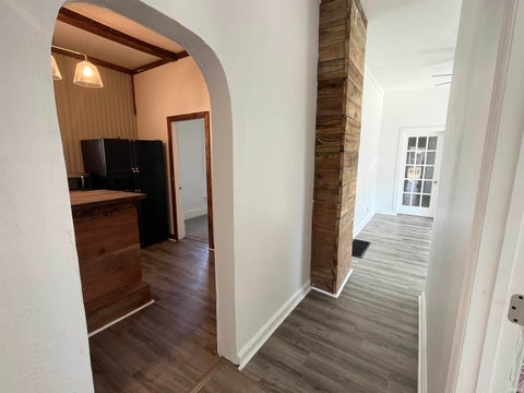 Tiny photo for 402 W Jefferson Avenue, Vincennes, IN 47591 (MLS # 202608493)