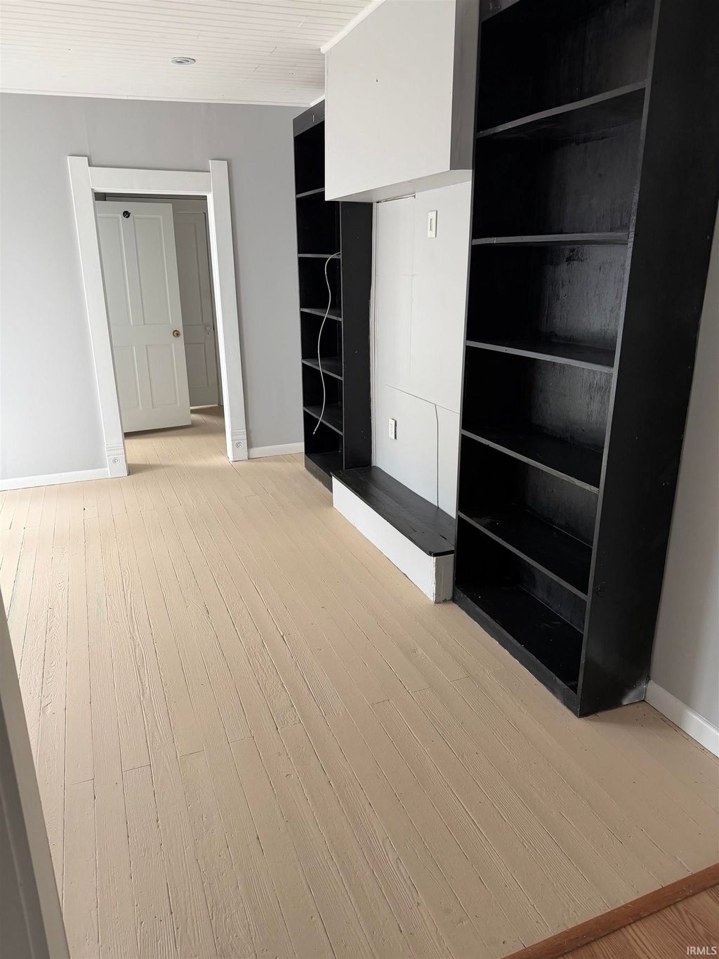 Photo of 12501 Saddlebrook Drive, Oakville, IN 47367 (MLS # 202615388)
