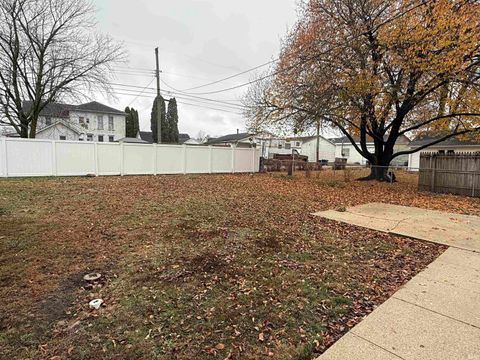 Tiny photo for 251 W 10th Street, Peru, IN 46970 (MLS # 202547648)