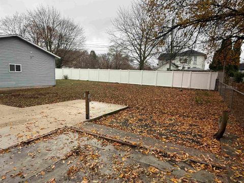 Tiny photo for 251 W 10th Street, Peru, IN 46970 (MLS # 202547648)