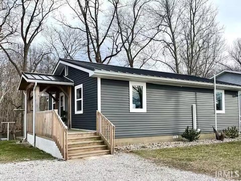 Tiny photo for 5245 N 290 W, Howe, IN 46746 (MLS # 202637719)