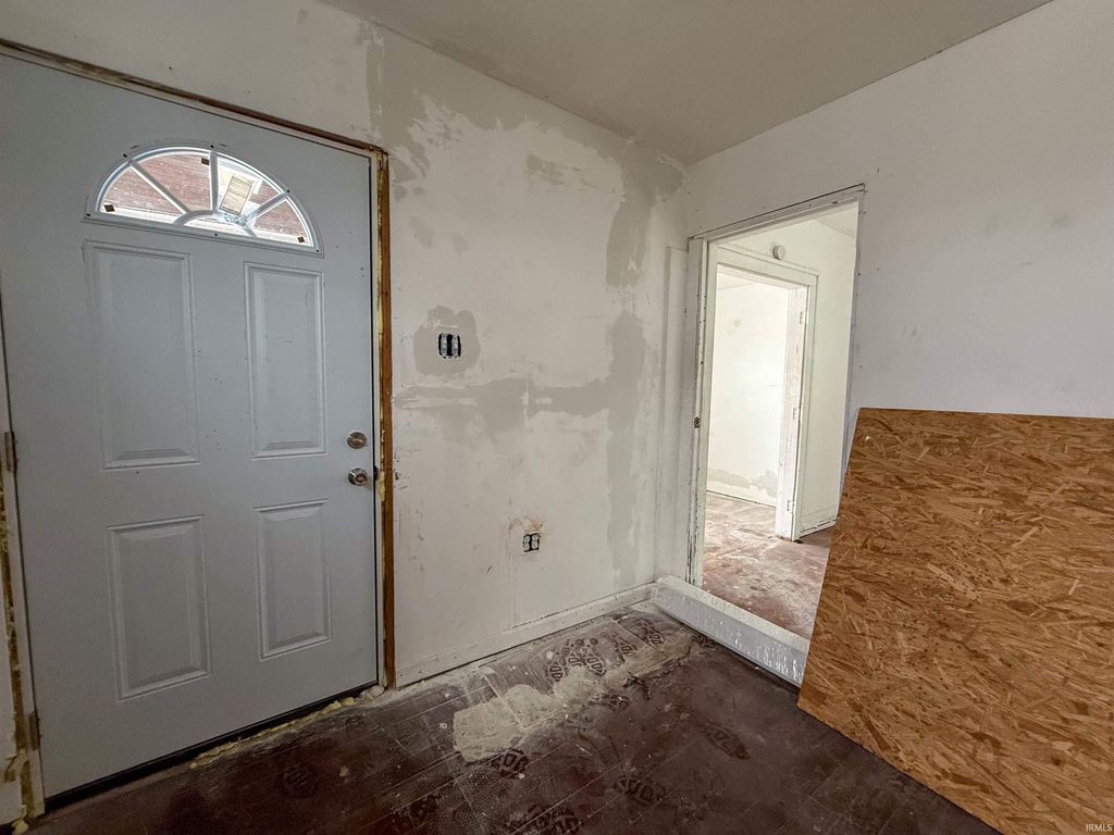 Photo of 1206 Fremont Street, South Bend, IN 46628 (MLS # 202548758)