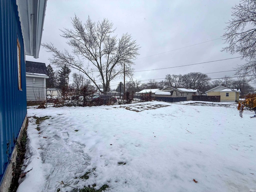 Photo of 1206 Fremont Street, South Bend, IN 46628 (MLS # 202548758)