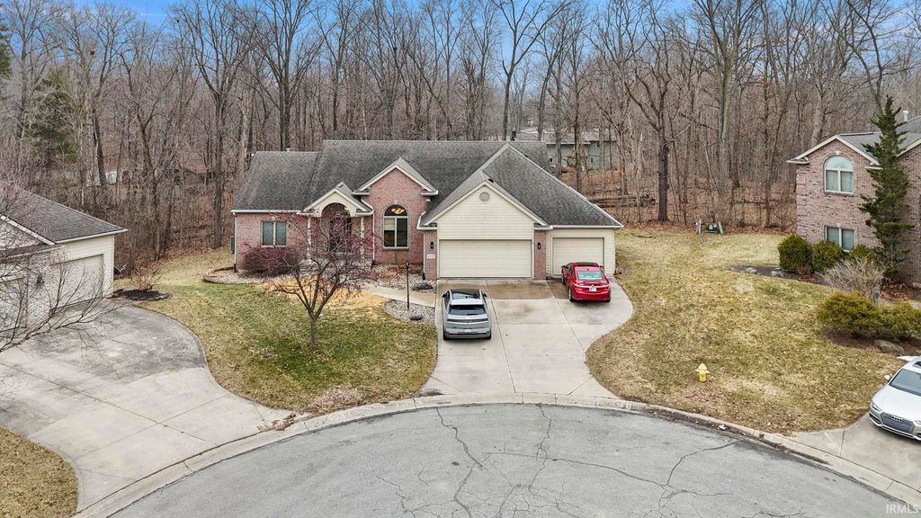 Photo of 6527 Chase Creek Run, Fort Wayne, IN 46804 (MLS # 202606292)