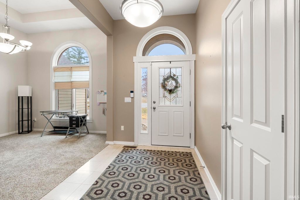 Photo of 6527 Chase Creek Run, Fort Wayne, IN 46804 (MLS # 202606292)