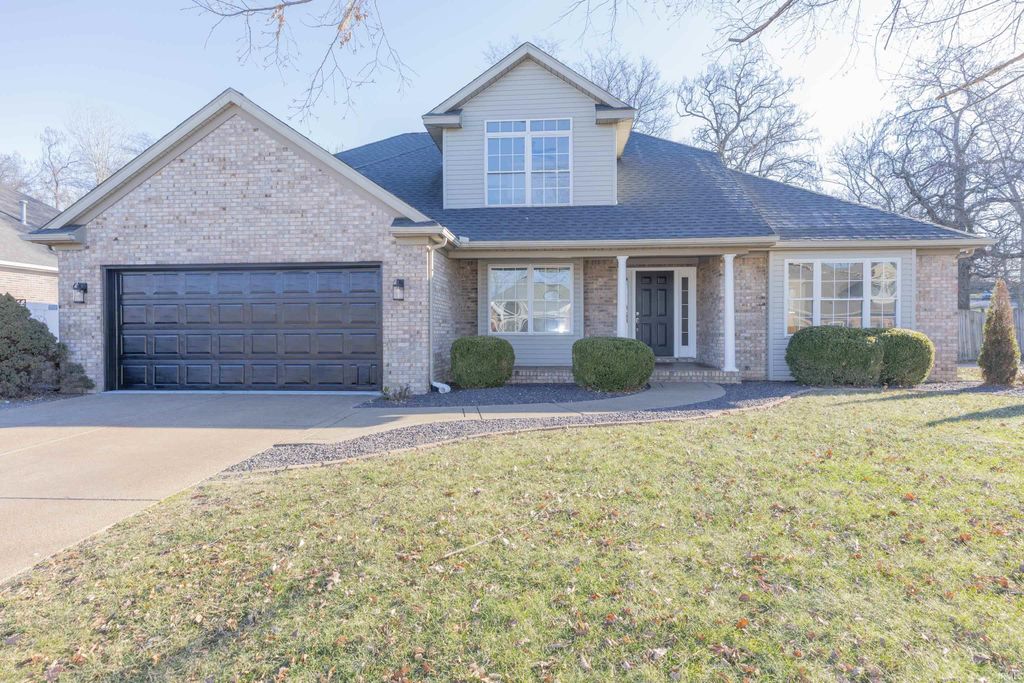 Photo of 3466 Eastbrooke Court, Newburgh, IN 47630 (MLS # 202549107)