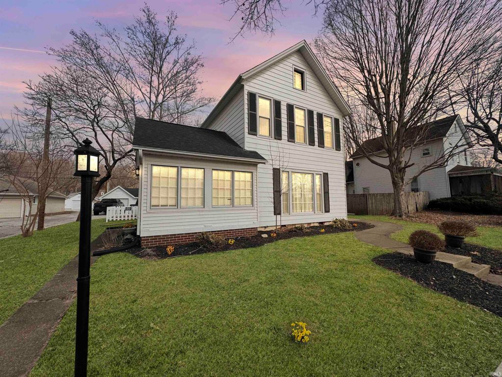 Photo of 460 E Harrison Street, Martinsville, IN 46151 (MLS # 202607327)