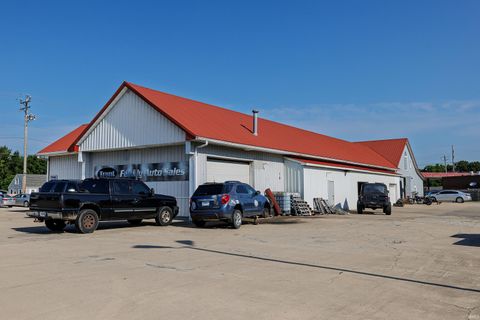 Tiny photo for 1518 S DIXON Road, Kokomo, IN 46902 (MLS # 202511815)