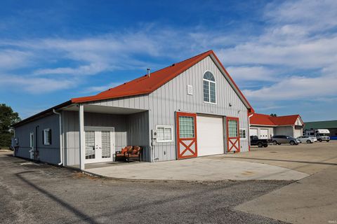 Tiny photo for 1518 S DIXON Road, Kokomo, IN 46902 (MLS # 202511815)