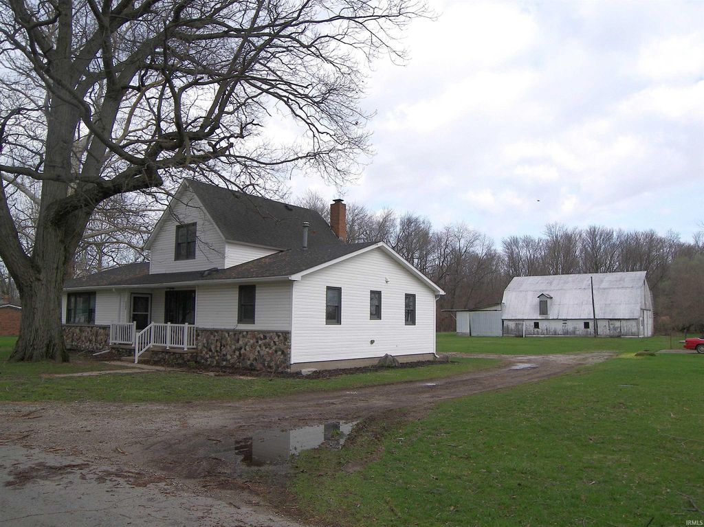 Photo of 2698 18B Road, Tippecanoe, IN 46570 (MLS # 202611470)