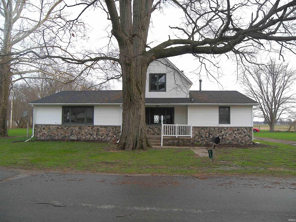 Photo of 2698 18B Road, Tippecanoe, IN 46570 (MLS # 202611470)