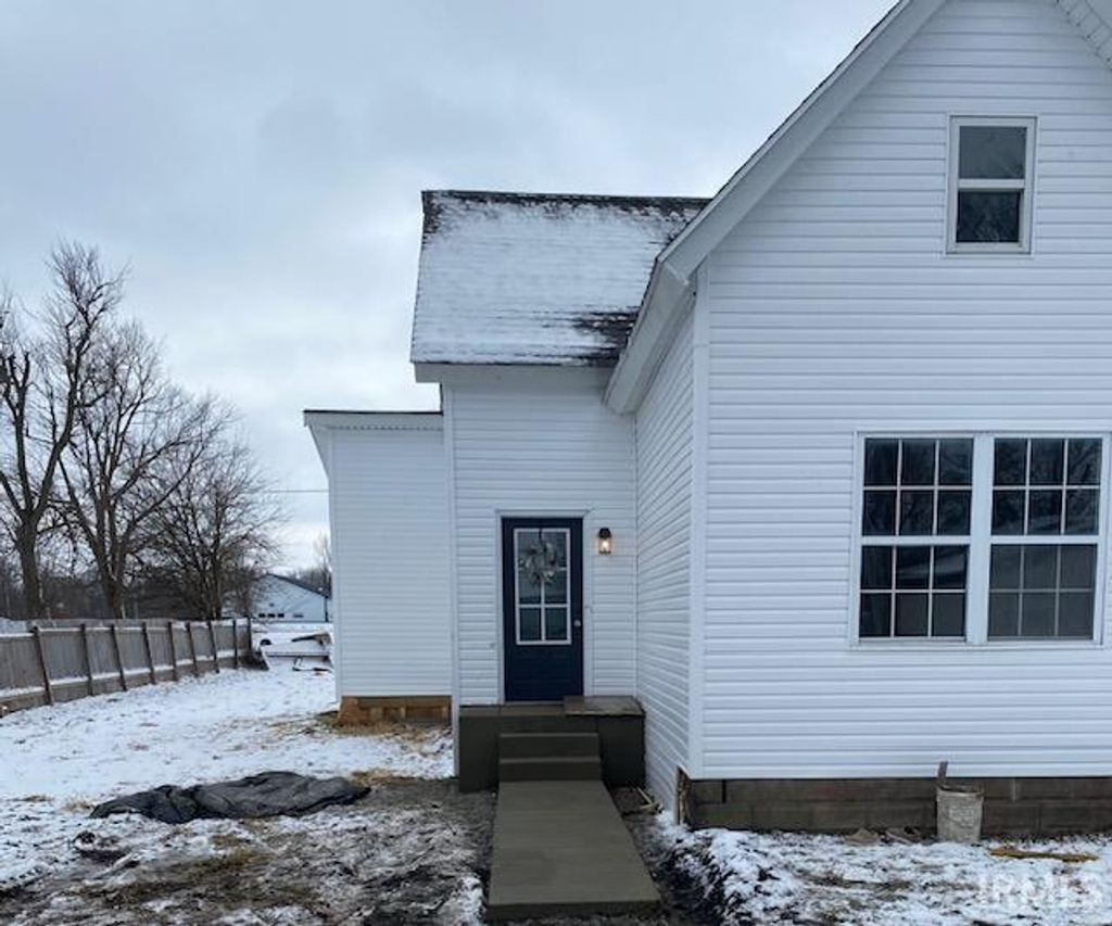 Photo of 105 E Jefferson Street, Kempton, IN 46049 (MLS # 202600644)