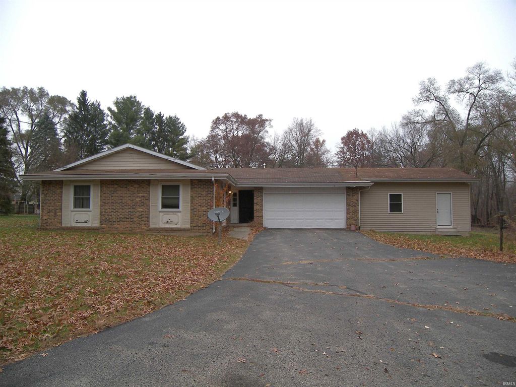 Photo of 217 Ra Mar Drive, Warsaw, IN 46580 (MLS # 202545522)