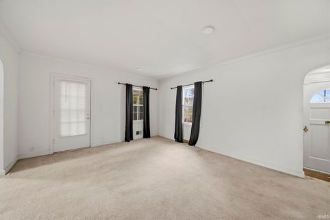 Tiny photo for 207 E Boulevard Blvd, Kokomo, IN 46902 (MLS # 202608930)