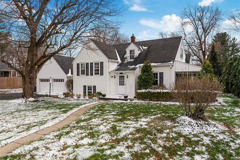 Tiny photo for 207 E Boulevard Blvd, Kokomo, IN 46902 (MLS # 202608930)