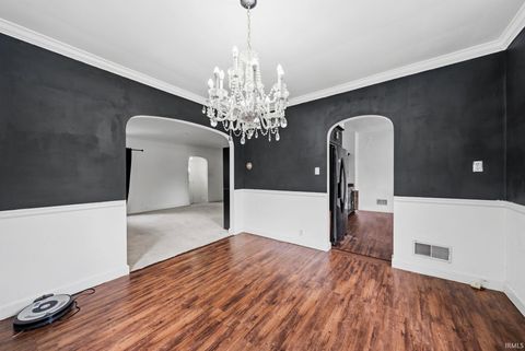 Tiny photo for 207 E Boulevard Blvd, Kokomo, IN 46902 (MLS # 202608930)