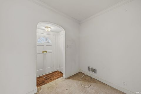 Tiny photo for 207 E Boulevard Blvd, Kokomo, IN 46902 (MLS # 202608930)