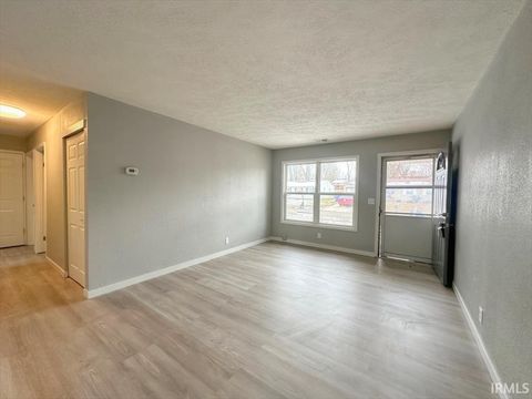 Tiny photo for 512 BRIAR Court, Kokomo, IN 46902 (MLS # 202545608)