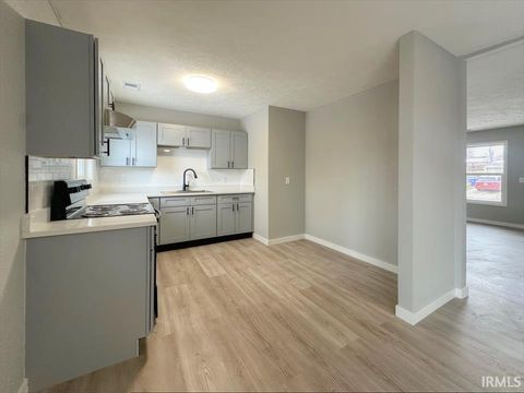 Tiny photo for 512 BRIAR Court, Kokomo, IN 46902 (MLS # 202545608)