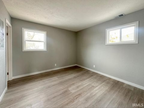 Tiny photo for 512 BRIAR Court, Kokomo, IN 46902 (MLS # 202545608)