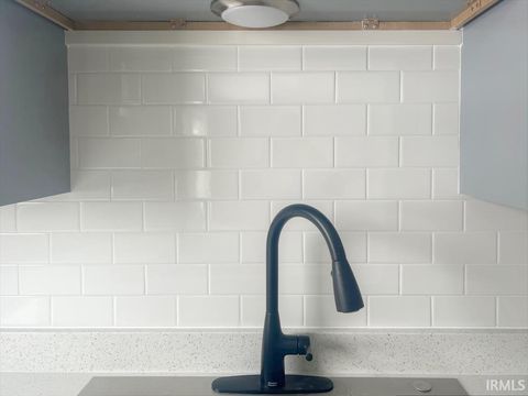 Tiny photo for 512 BRIAR Court, Kokomo, IN 46902 (MLS # 202545608)