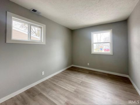 Tiny photo for 512 BRIAR Court, Kokomo, IN 46902 (MLS # 202545608)