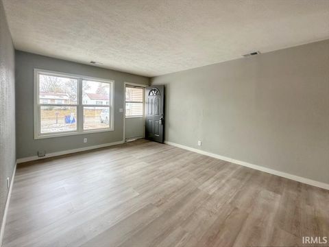 Tiny photo for 512 BRIAR Court, Kokomo, IN 46902 (MLS # 202545608)