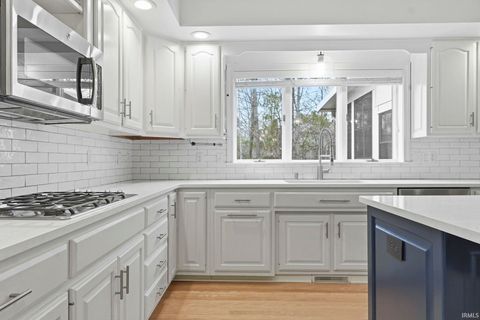 Tiny photo for 2930 Covington Hollow Trail, Fort Wayne, IN 46804 (MLS # 202605650)