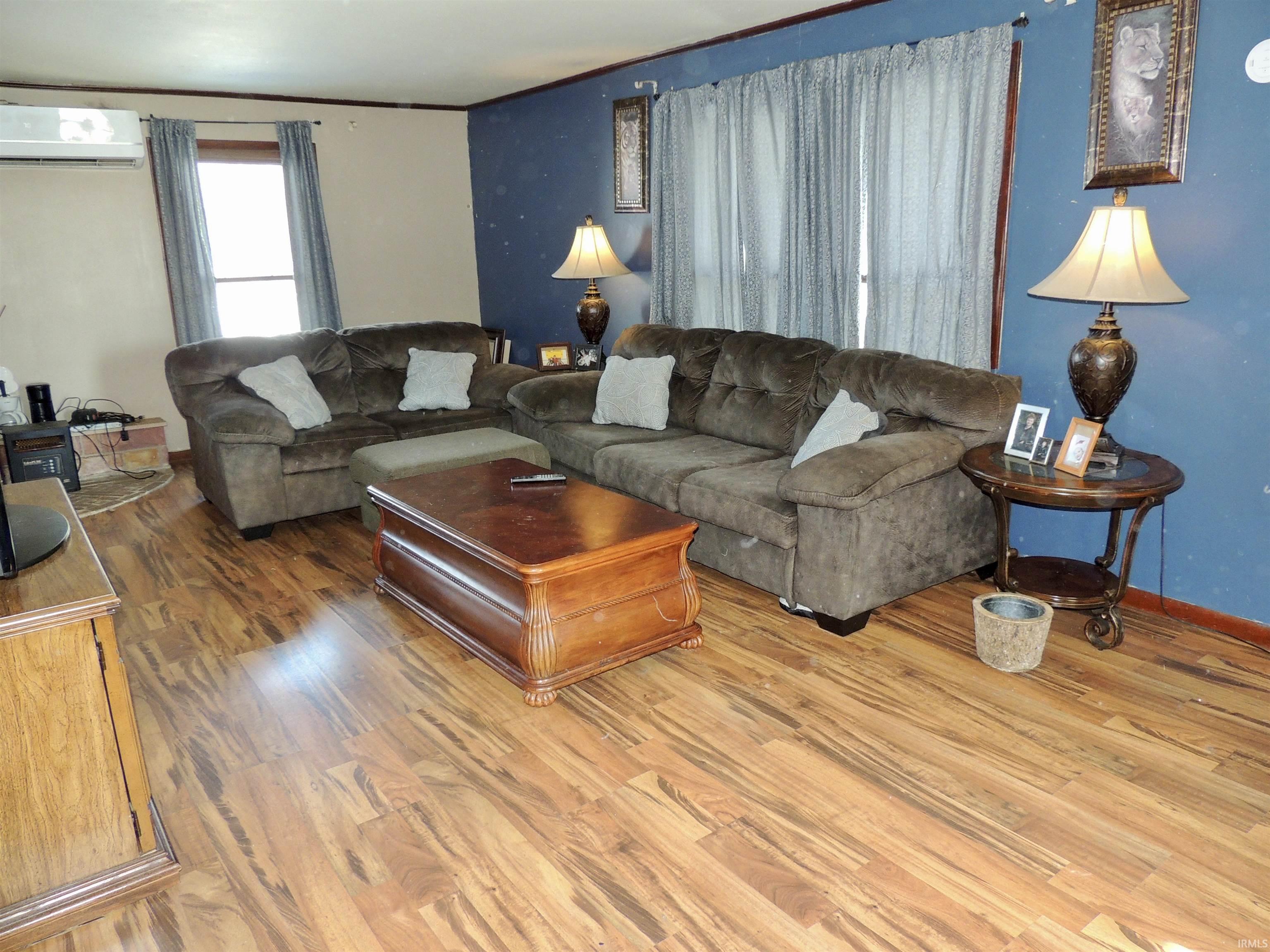 Rossville, Indiana 46065, United States, 3 Bedrooms Bedrooms, ,2 BathroomsBathrooms,Residential,Active,257019