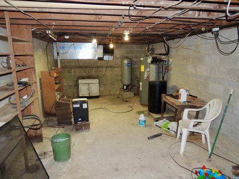 Tiny photo for 8774 N County Rd 600 W, Rossville, IN 46065 (MLS # 202549217)