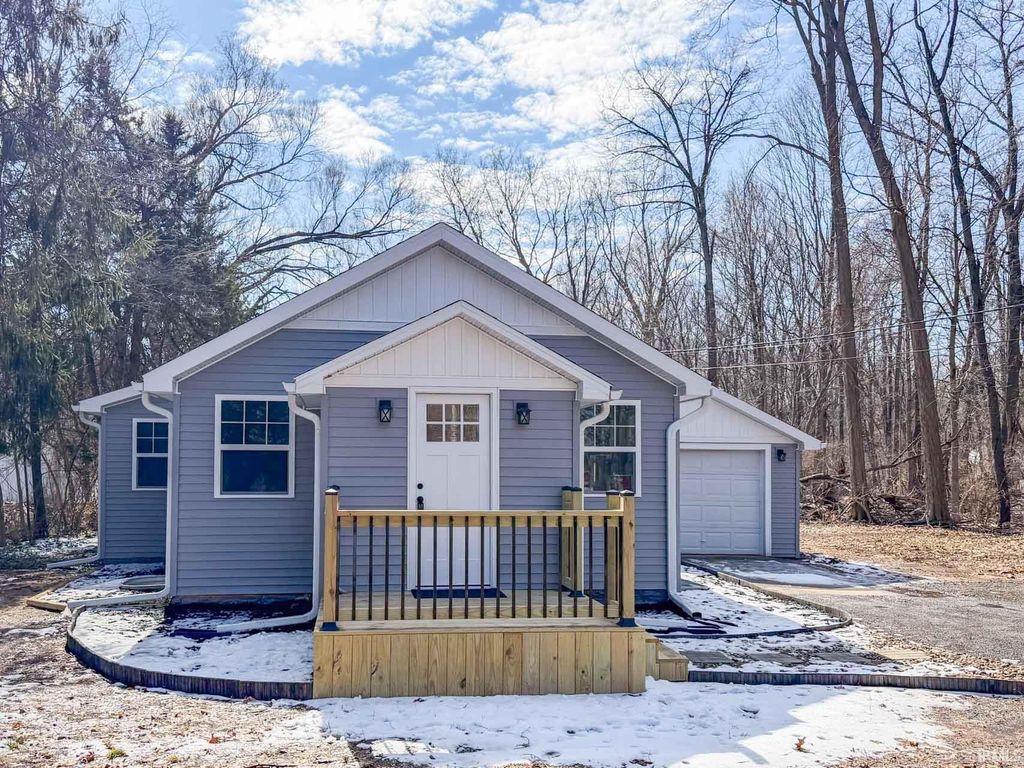 Photo of 22954 Old Us 20, Elkhart, IN 46516 (MLS # 202606497)