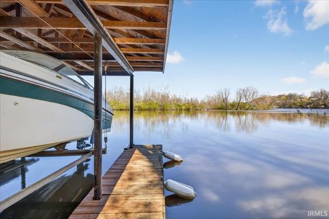 Tiny photo for 305 S Bluff Street, Monticello, IN 47960 (MLS # 202612108)