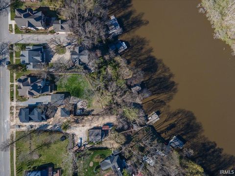 Tiny photo for 305 S Bluff Street, Monticello, IN 47960 (MLS # 202612108)