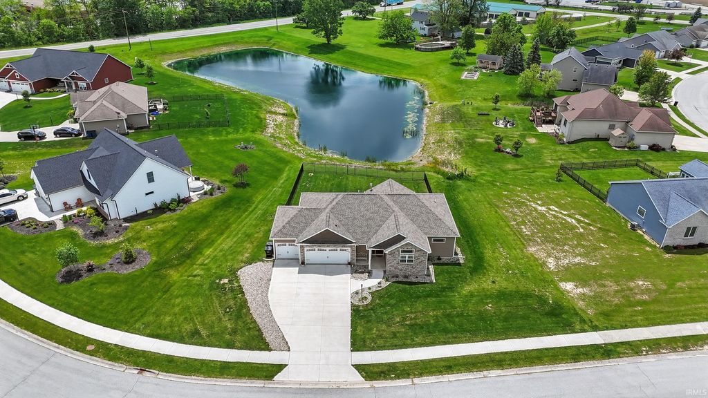 Photo of 17009 Hamptons Parkway, New Haven, IN 46774 (MLS # 202612868)
