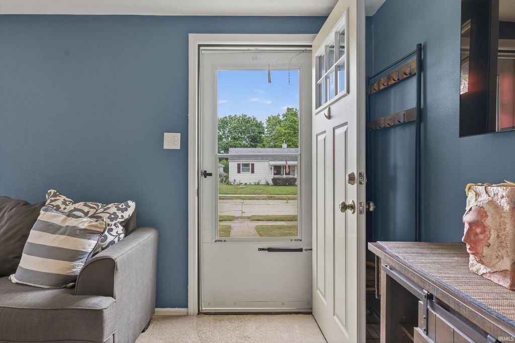 Photo of 1222 Edgewood Drive, South Bend, IN 46616 (MLS # 202614016)