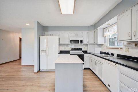 Tiny photo for 2105 WELLESLEY Lane, Kokomo, IN 46902 (MLS # 202615471)