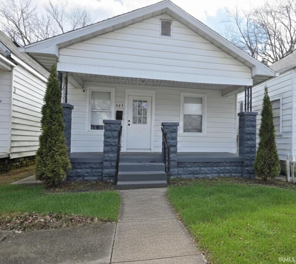 Photo of 649 E Florida Street, Evansville, IN 47711 (MLS # 202605813)